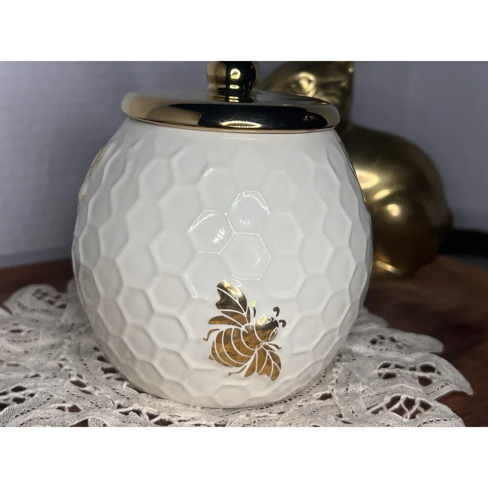Disney Winnie The Pooh Honey Jar Candle Holder With Gold Lid
